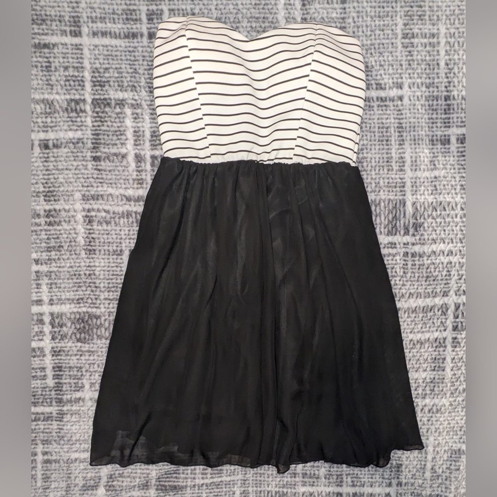 Strapless Black And White Striped Mini Dress